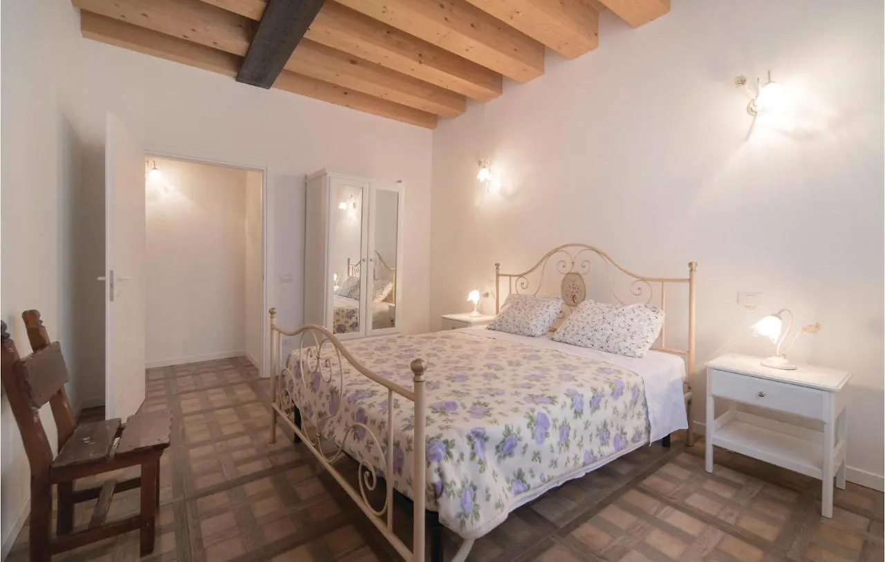 Amazing Apartment In Valnogaredo Pd With 3 Bedrooms, Wifi And Outdoor Swimming Pool Boccon
